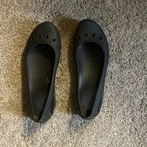 Croc flats